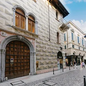 Apartamento Palazzo Confalonieri Da Lisca, Verona